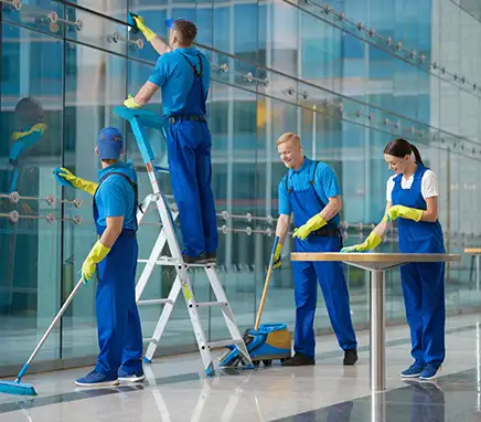 İzmir Temizlik Şirketi Ekibi